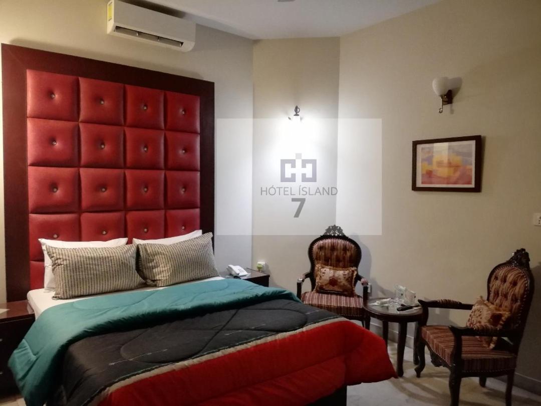 Hotel 7Island Karachi Eksteriør billede