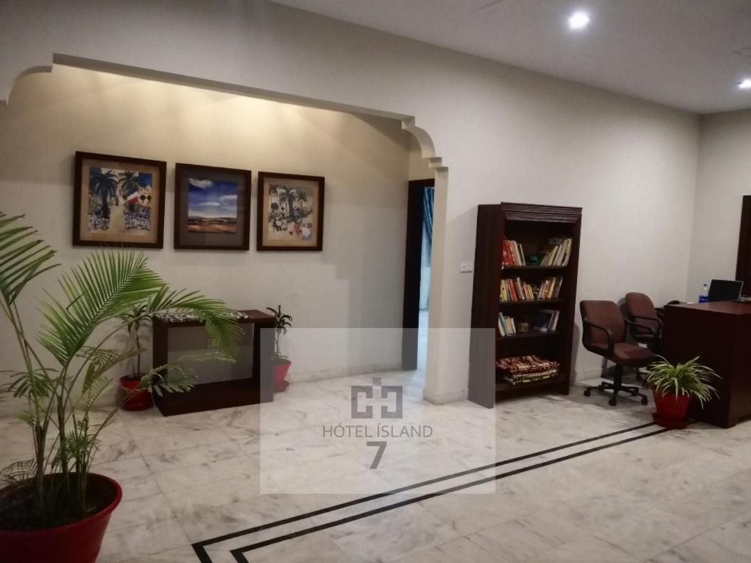 Hotel 7Island Karachi Eksteriør billede