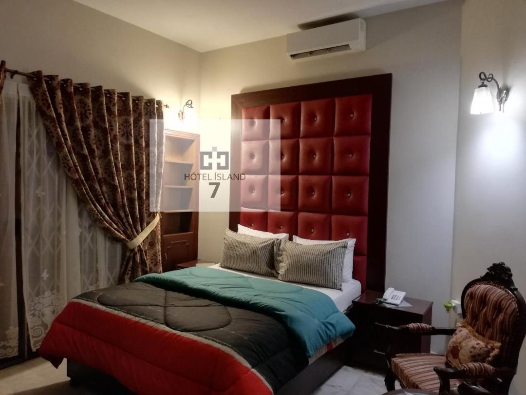 Hotel 7Island Karachi Eksteriør billede