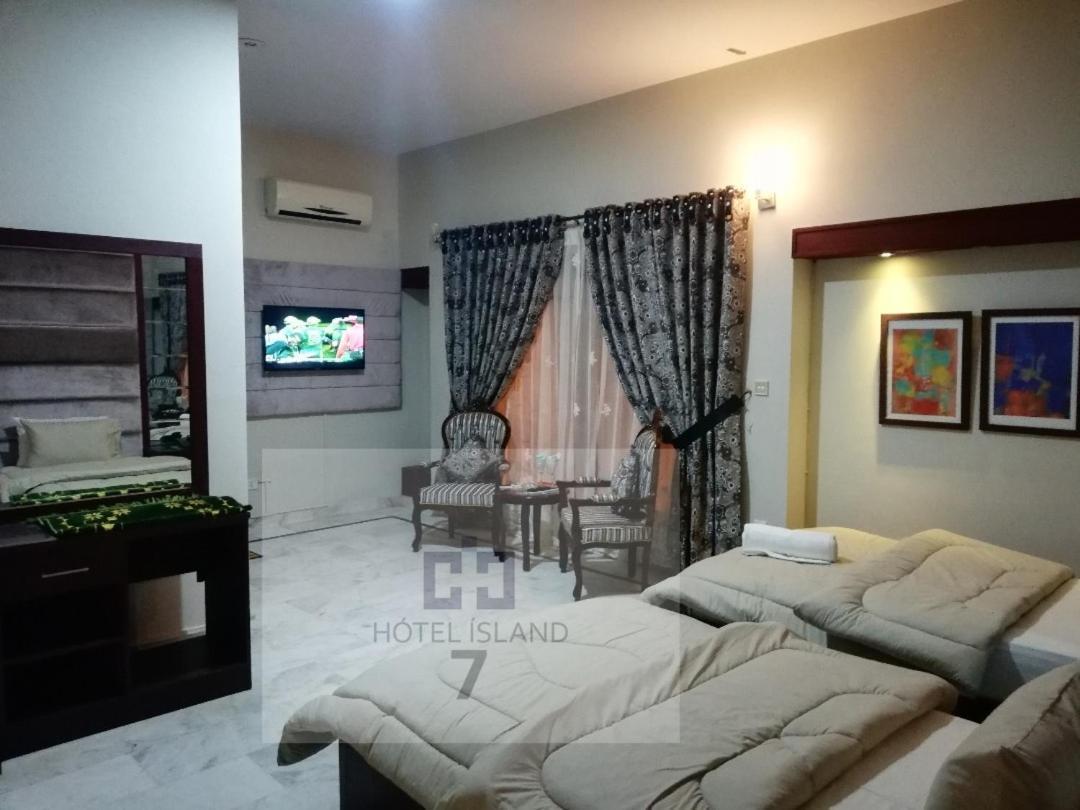 Hotel 7Island Karachi Eksteriør billede