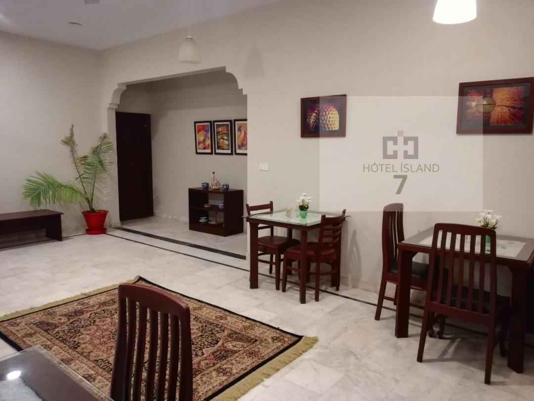 Hotel 7Island Karachi Eksteriør billede